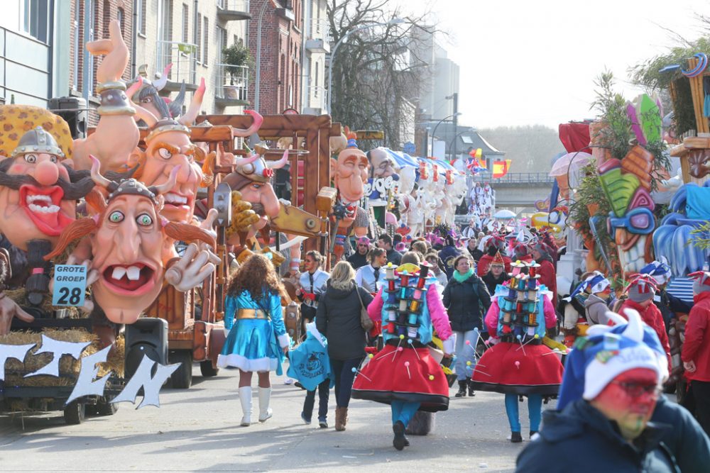 Karnevalszug in Aalst 2016 (Bild: Nicolas Maeterlinck/Belga)