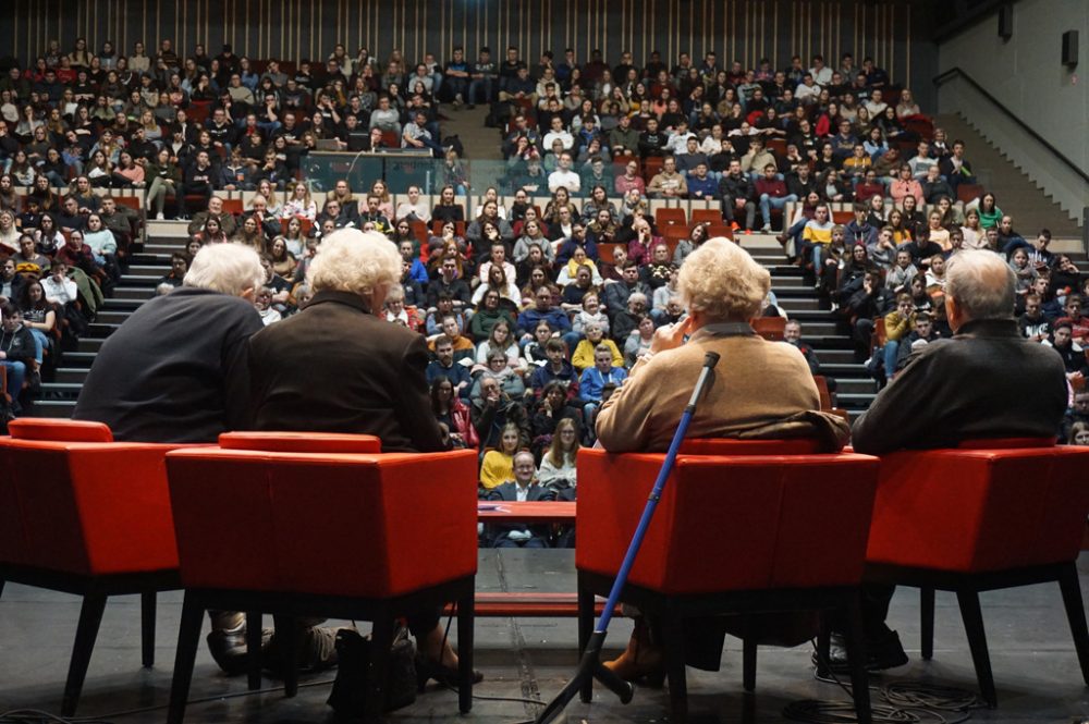 Podiumsdiskussion zum Abschluss der Veranstaltungsreihe zu 75 Jahren Ardennenoffensive im Triangel St. Vith (Bild: Stephan Pesch/BRF)