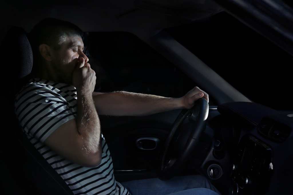 Autofahrer in der Nacht