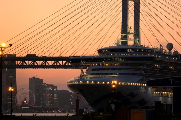 Die "Diamond Princess" im Hafen von Yokohama (Bild: Kazuhiro Nogi/AFP)