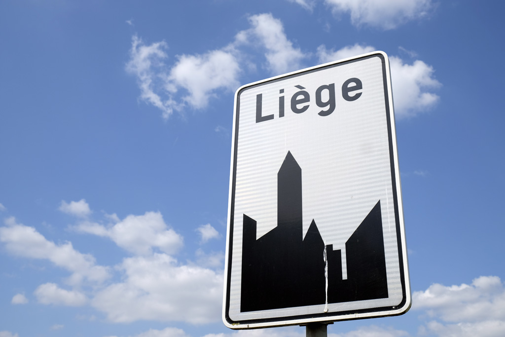 Straßenschild von Lüttich (Bild: Eric Lalmand/Belga)