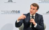 Emmanuel Macron bei der Münchner Sicherheitskonferenz (Bild: Christof Stache/AFP)