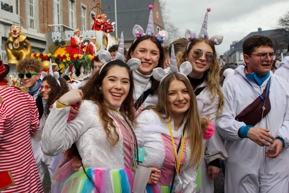 Rosenmontagszug in Eupen (Bild: Julien Claessen/BRF)