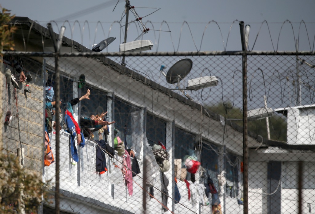 Aufstand in einem Gefängnis im kolumbianischem Bogota (Bild: Daniel Munoz/AFP)