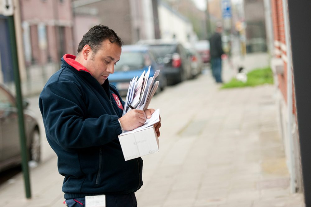 Briefträger (Bild: Jonas Hamers/Belga)