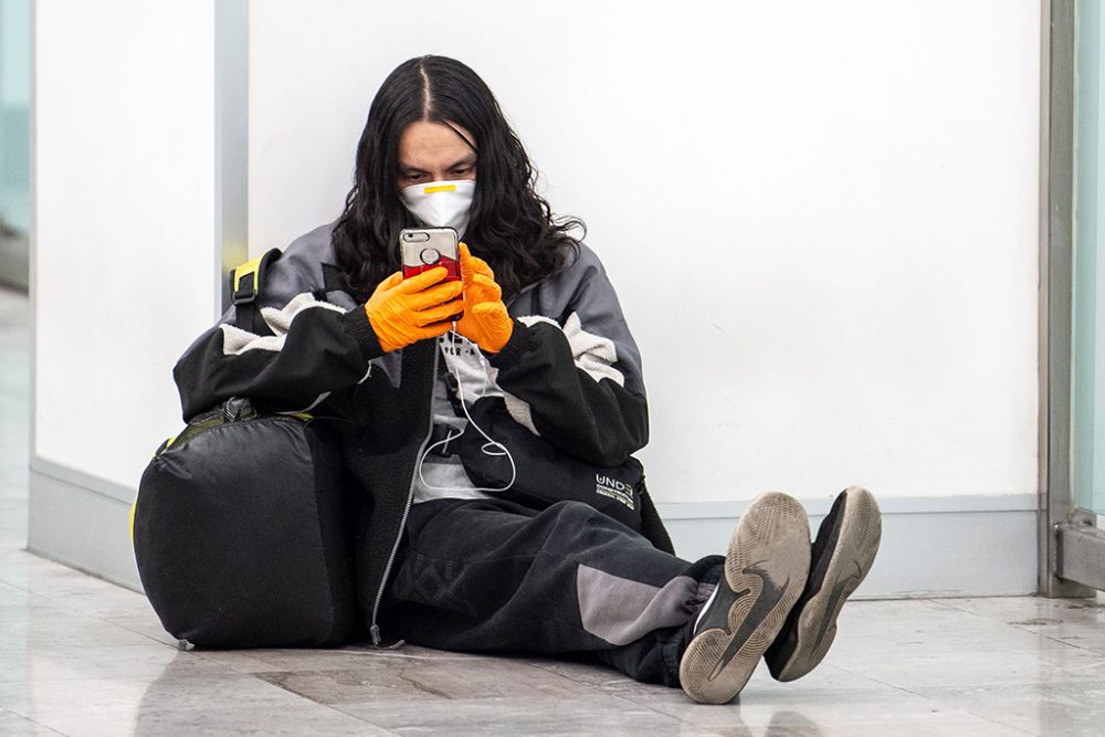 Passagier am Internationalen Flughafen in Mexiko City (Bild: Pedro Pardo/AFP)