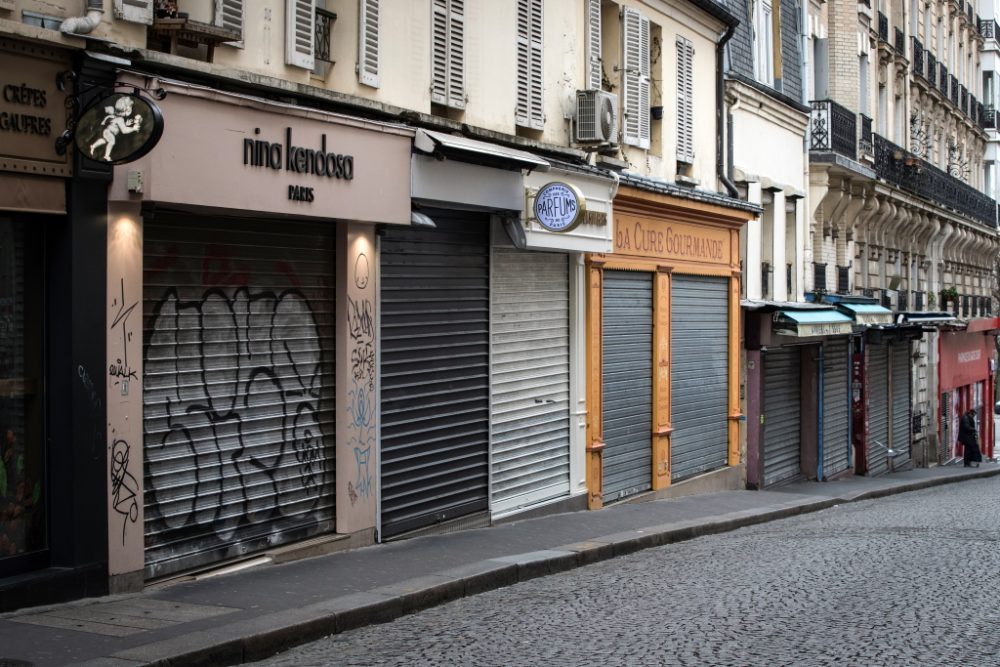 Geschlossene Geschäfte in Paris am Montag (Bild: Joel Saget/AFP)