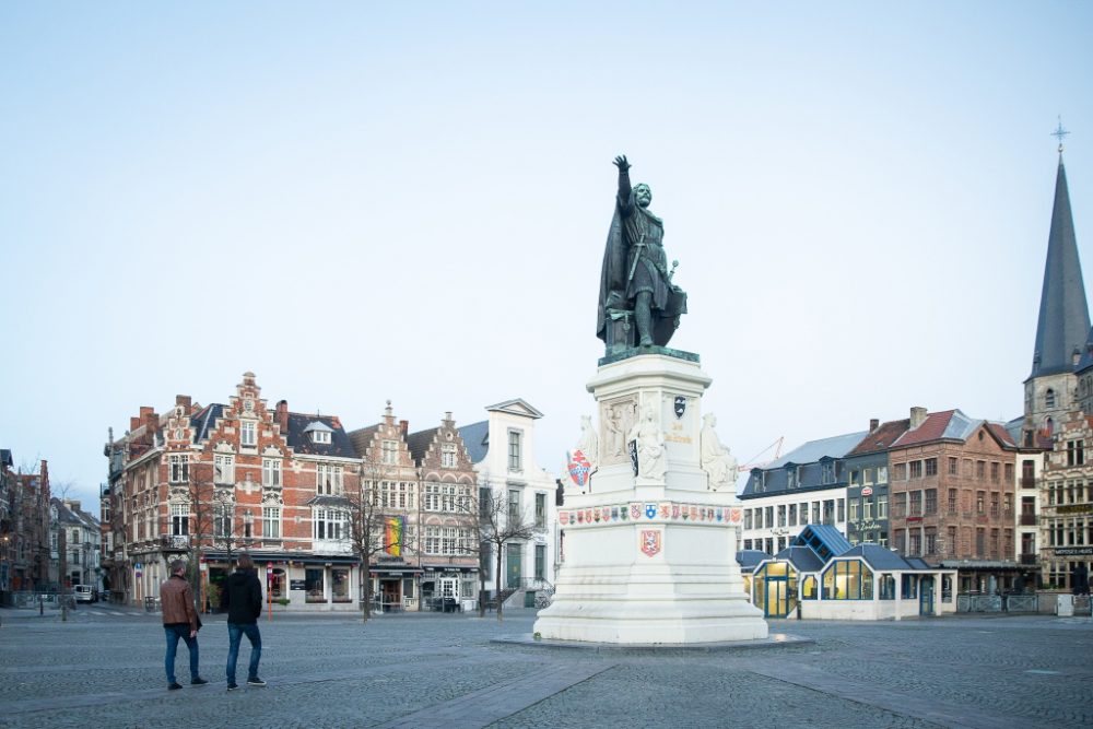 Fast leere Straßen in Gent (Bild: James Arthur Gekiere/Belga)