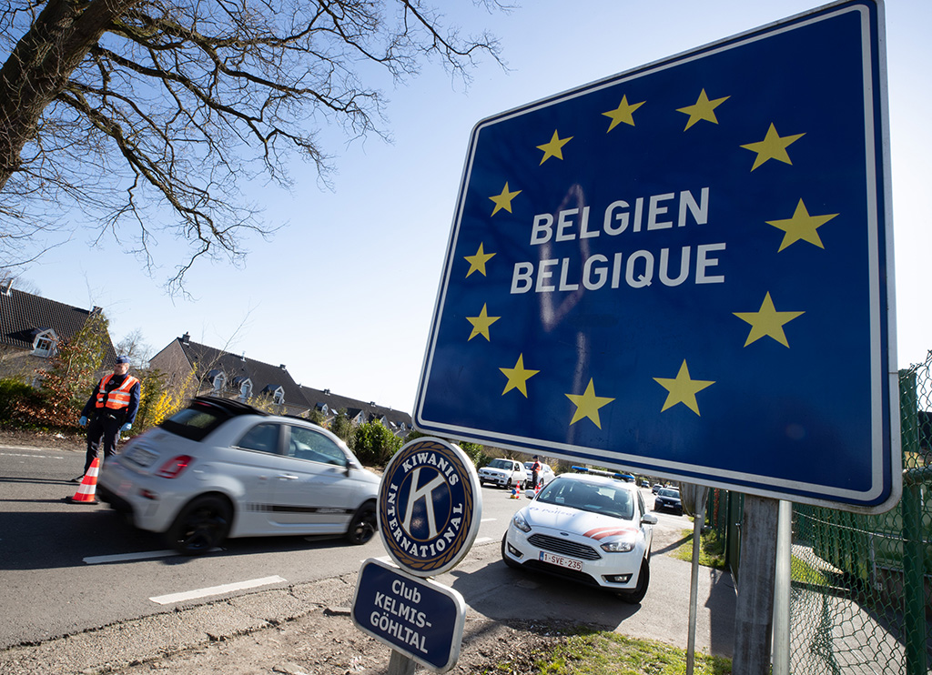 Grenzkontrolle in Kelmis am 23. März (Bild: Benoit Doppagne/Belga)