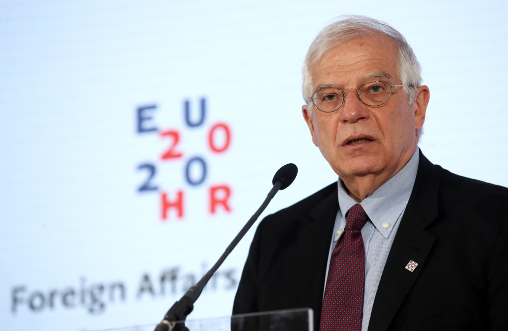 Josep Borrell nach dem Treffen der EU-Außenminister (Bild: Damir Sencar/AFP)