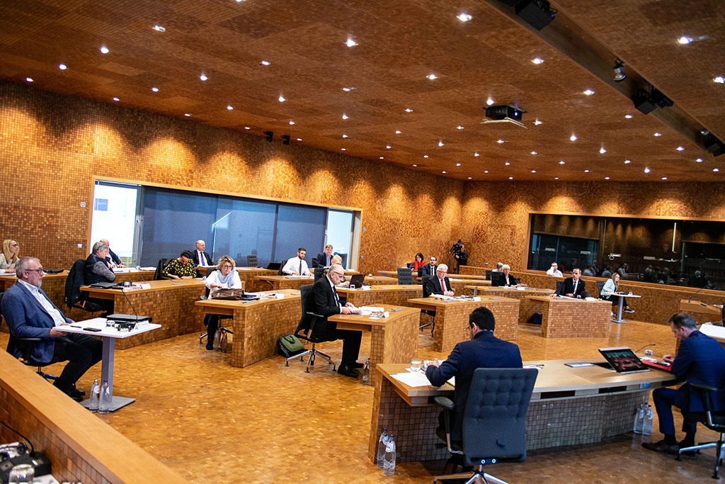 Plenarsitzung im Parlament der Deutschsprachigen Gemeinschaft (Bild: PDG)