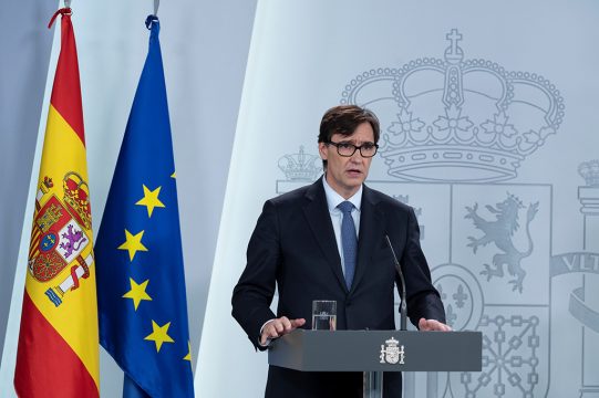 Gesundheitsminister Salvador Illa (Bild: La Moncloa/AFP)