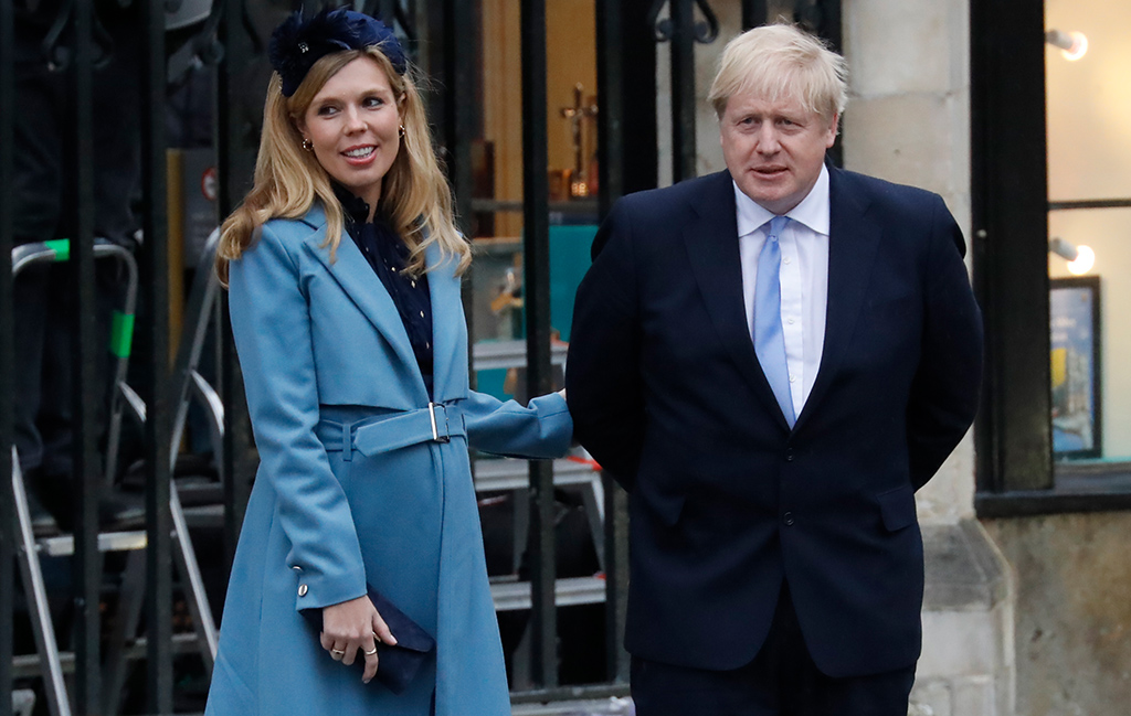 Boris Johnson mit seiner Verlobten Carrie Symonds (Archivbild: Tolga Akmen/AFP)