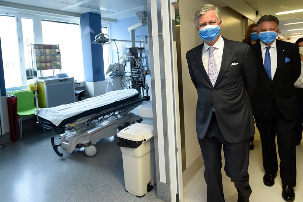 König Philippe besucht die Uniklinik in Jette (Bild: Didier Lebrun/Belga)