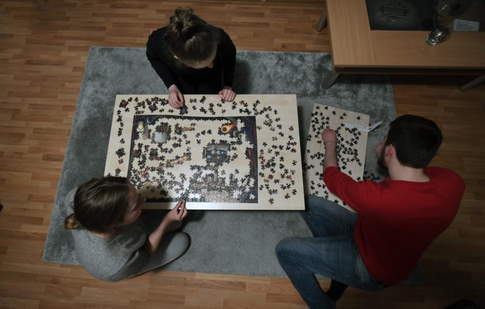 Puzzle (Bild: Ina Fassbender/AFP)