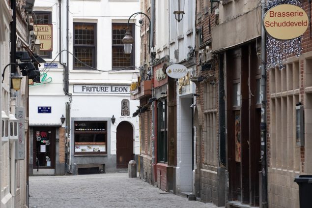 Leere Straßen und geschlossene Geschäfte in Brüssel