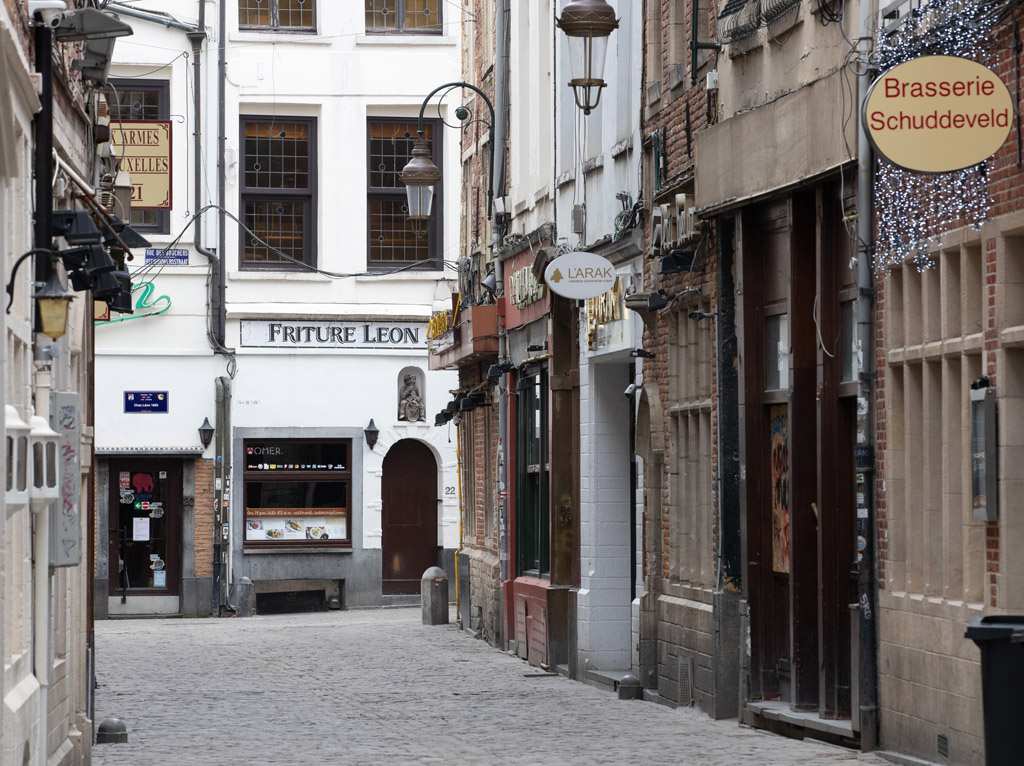 Leere Straßen und geschlossene Geschäfte in Brüssel