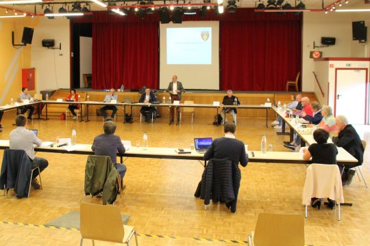 Gemeinderat Raeren im Bergscheider Hof (Bild: Olivier Krickel/BRF)