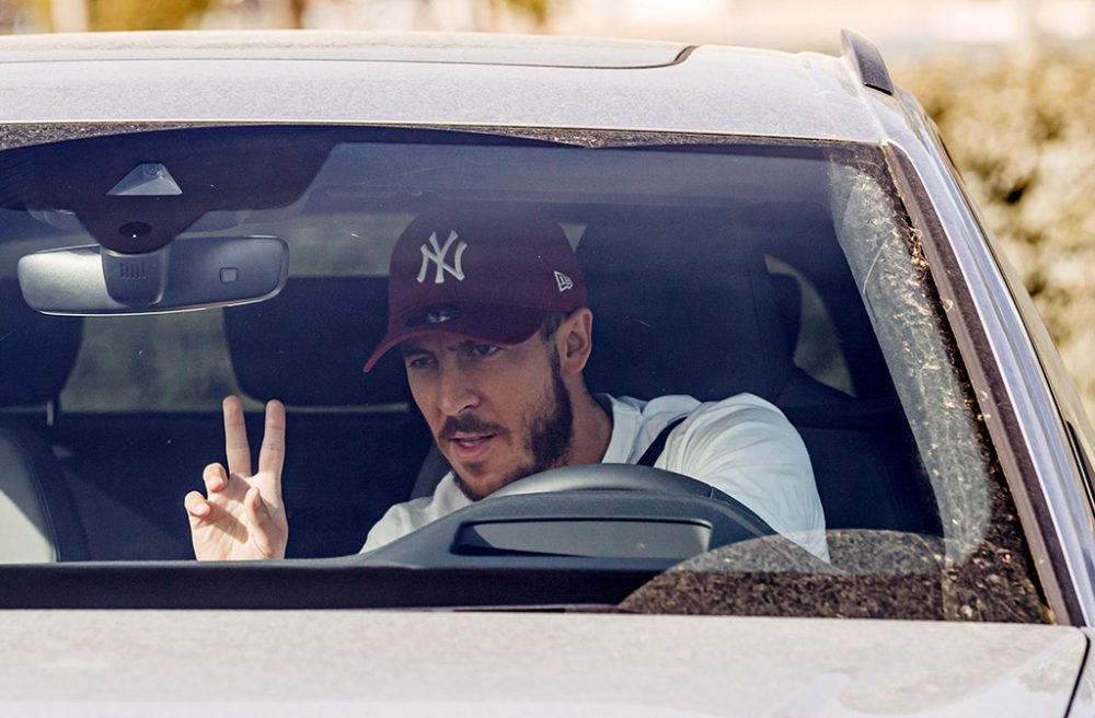 Eden Hazard vor dem Covid-19-Test in Madrid (Bild: Baldesca Samper/AFP)