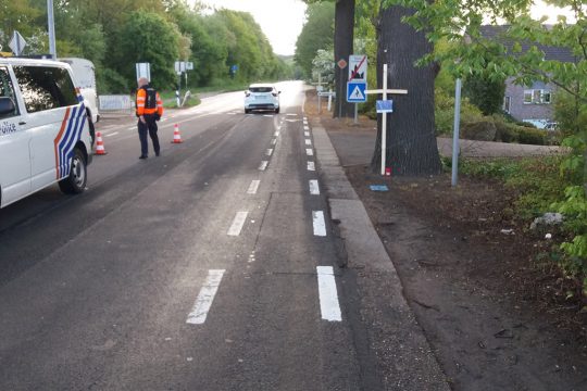 Kelmis: Unbekannte begraben symbolisch die EU (Bild: privat)