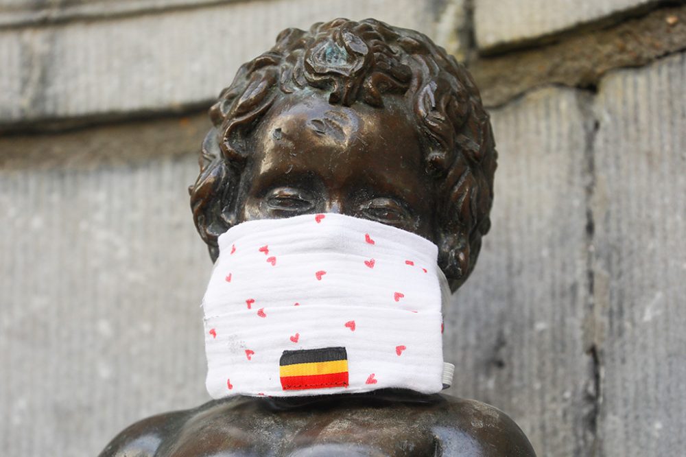 Manneken Pis mit Maske