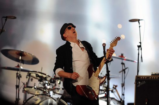 Pete Townshend beim Super Bowl 2010 (Bild: John G. Mabanglo/EPA)