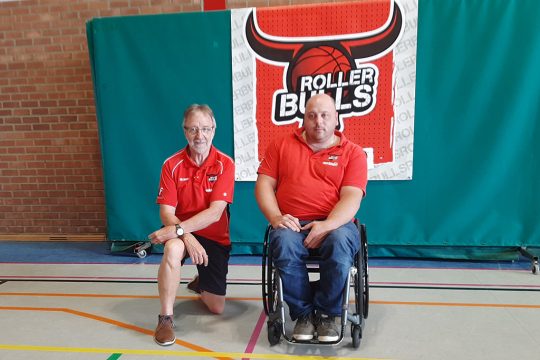 Edgar Boemer und Stefan Veithen von den Roller Bulls (Bild: Christophe Ramjoie/BRF)