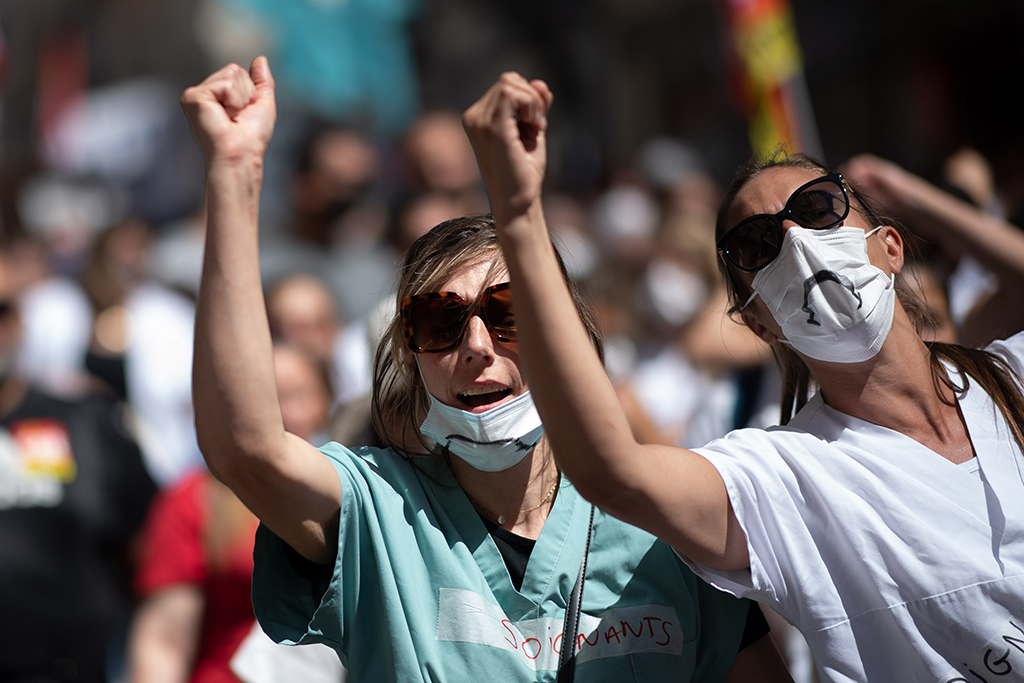 Protest des Gesundheitspersonals am 16.6. in Marseille (Bild: Christophe Simon/AFP)