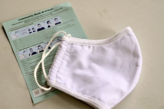 Bild einer Schutzmaske, wie sie jedem Bürger von der Föderalregierung zur Verfügung gestellt werden soll (Bild: Eric Lalmand/Belga)