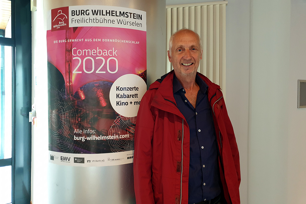 Axel Heusch hat am Donnerstag im BRF das neue Programm an der Burg Wilhemstein vorgestellt (Bild: Lena Orban/BRF)