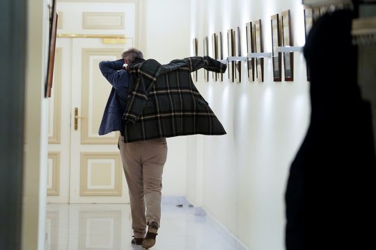 Der CD&V-Vorsitzende Joachim Coens: Erst nach der Sommerpause soll über die Reform des Abtreibungsgesetzes abgestimmt werden (Bild: Daina Le Lardic/Pool/Belga)