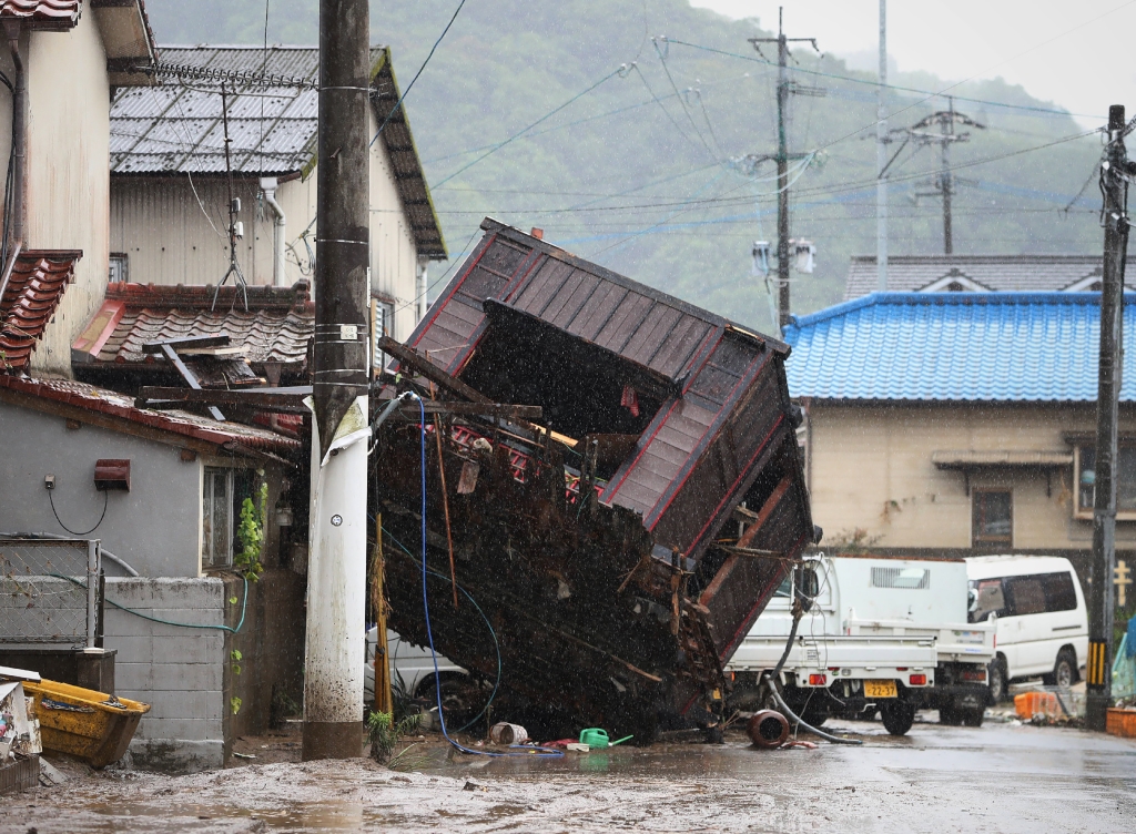 Unwetter in Japan (Bild: STR / JIJI PRESS / AFP)