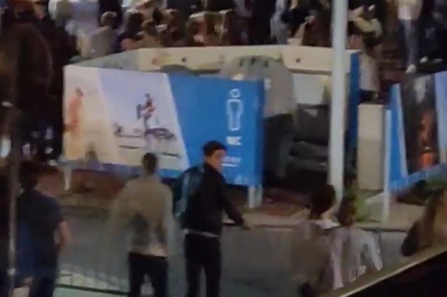 Feiernde in Knokke-Heist (Bild: Stringer/Belga)
