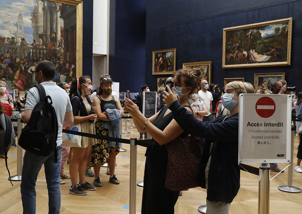 Louvre in Paris wieder geöffnet