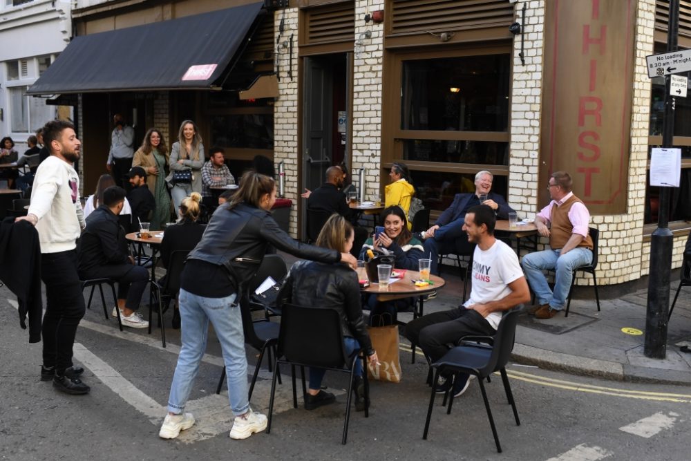 Pub in England (Bild: Daniel Leal-Olivas/AFP)