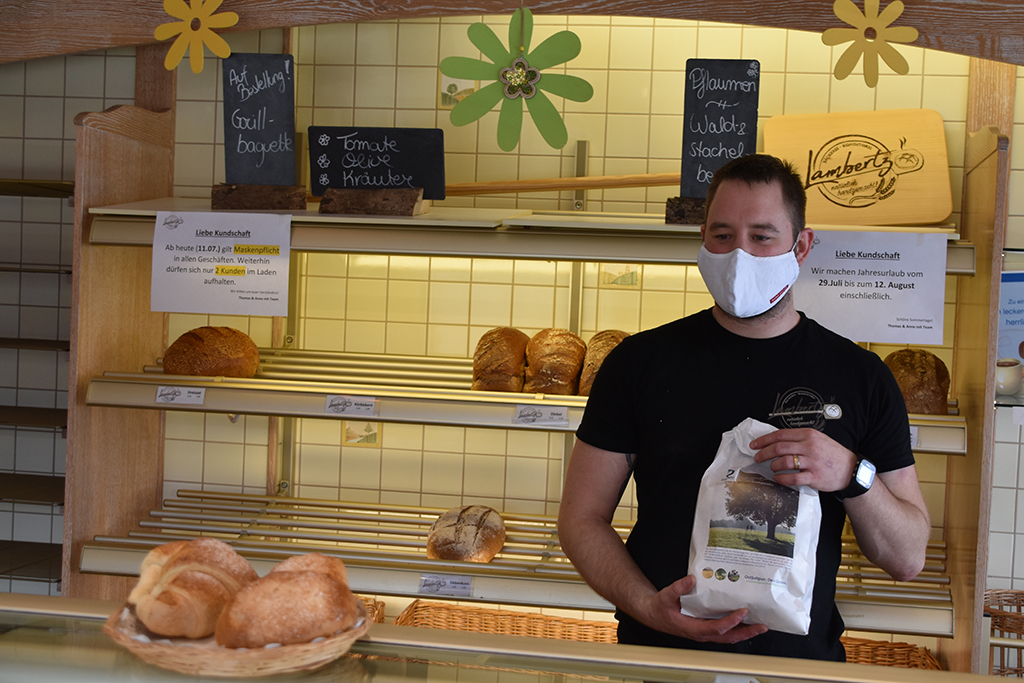 Auch Thomas Lambertz nimmt mit seiner Bäckerei in Rocherath an der Aktion teil (Bild: Chantal Scheuren/BRF)