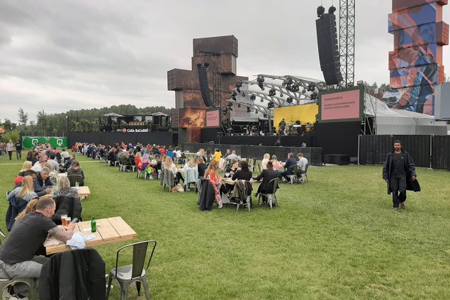 Die Rock-Werchter-Zomerbar (Bild: Christophe Ramjoie/BRF)
