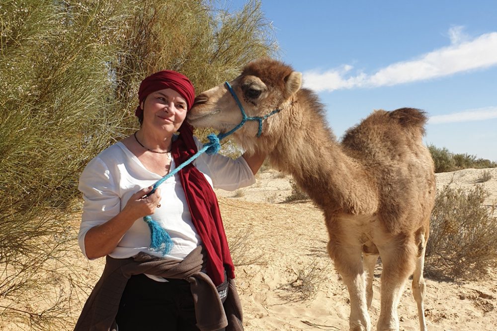 Ursula Dahmen aus Bütgenbach organisiert Wüstenreisen nach Tunesien (Bild: privat)