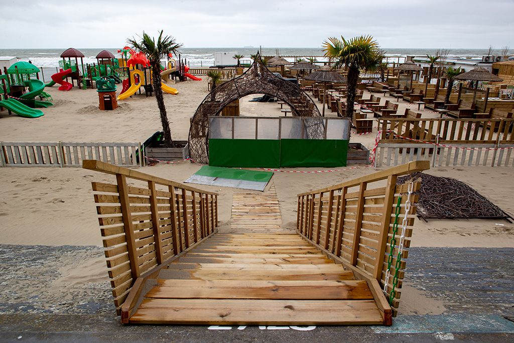 Beach-Bar am Strand von Blankenberge (Bild: Kurt Desplenter/Belga)