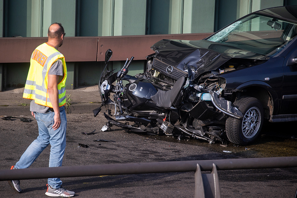 Unfälle auf der Berliner Stadtautobahn (Bild: Odd Andersen/AFP)