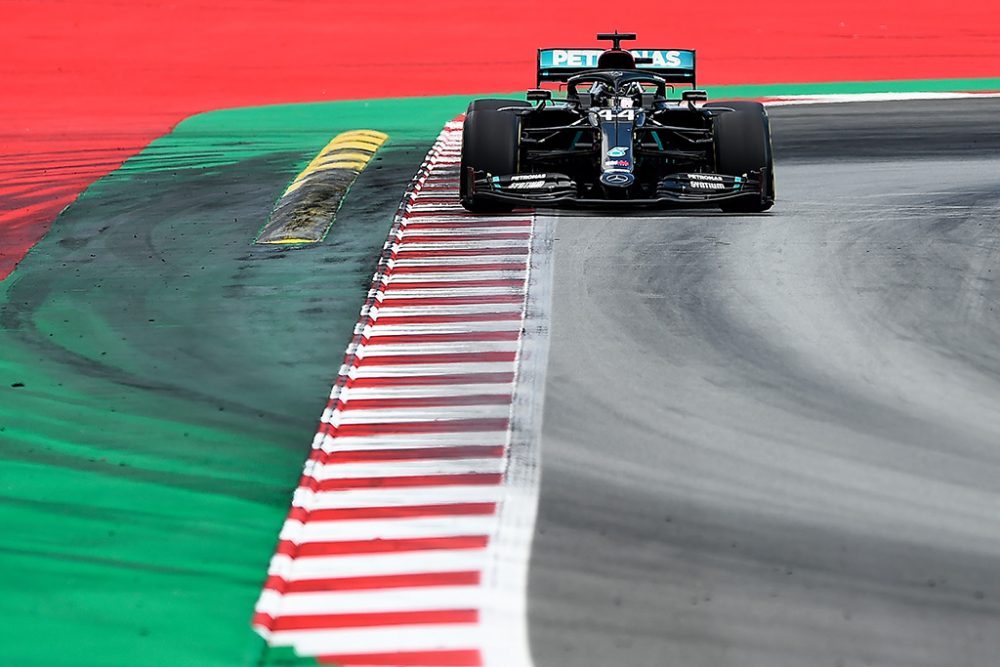 Hamilton gewinnt auch in Spanien (Bild: Josep Lago/Pool/AFP)