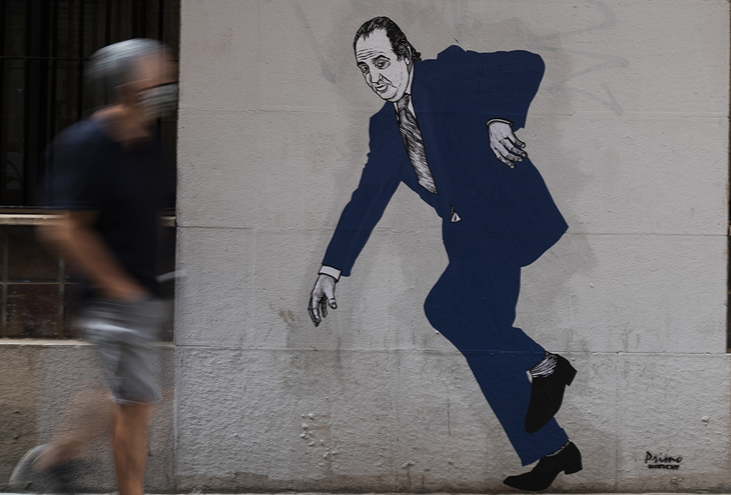 Graffiti von "El Primo de Bansky" (Der Vetter von Bansky) in Valencia (Bild: Jose Jordan/AFP)