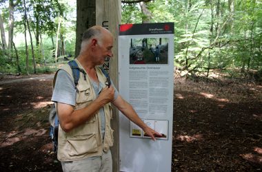 Michael Zobel, Naturführer und Waldpädagoge (Bild: Andreas Lejeune/BRF)