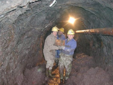 Bild: Schieferstollen Recht