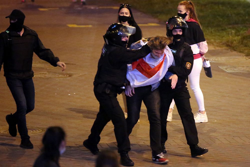 Festnahmen bei Protesten gegen Lukaschenko in Minsk (Foto: Tut.By/AFP)