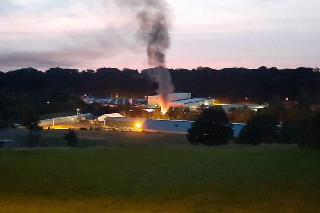Brand im Schaumwerk des Eupener Kabelwerks (Bild: Kurt Andres/BRF)