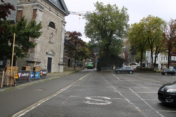 Die Straße am Werthplatz wird nur noch bis zur Werthkapelle befahrbar sein (Bild: Robin Emonts/BRF)