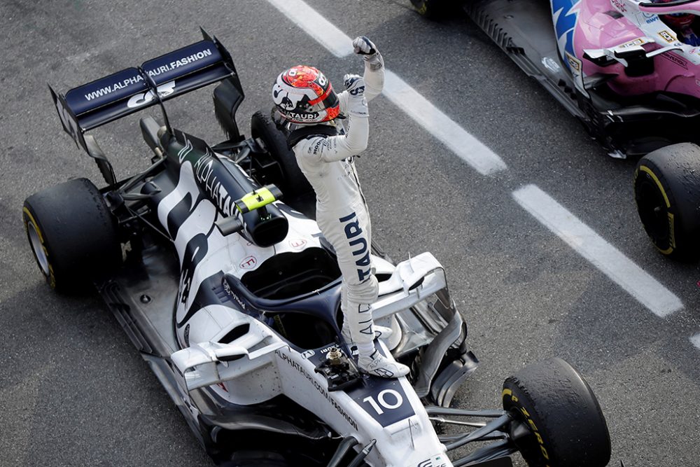 Pierre Gasly kann es nicht glauben (Bild: Luca Bruno/AFP)