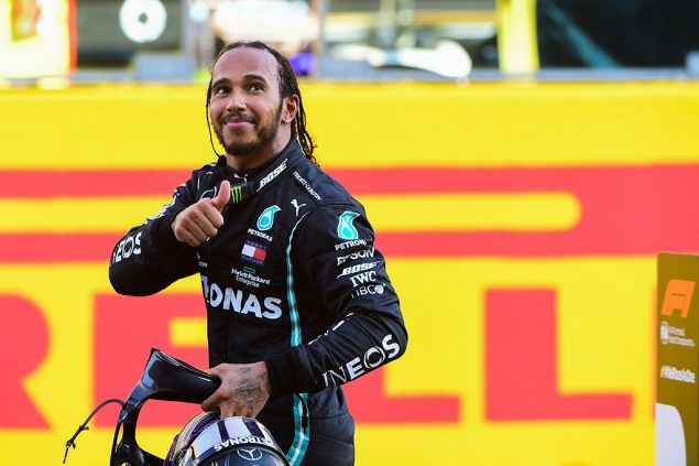 Lewis Hamilton gewinnt in Mugello (Bild: Jennifer Lorenz/Pool/AFP)