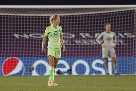 Kathy Hendrich beim Finale der Champions League (Archivbild: Villar Lopez/AFP)